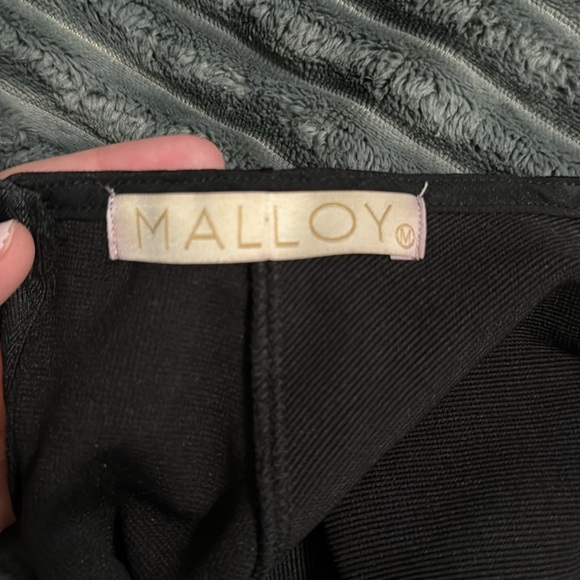 Malloy- black dress with outer skirt (not detachable) - medium - Picture 6 of 6